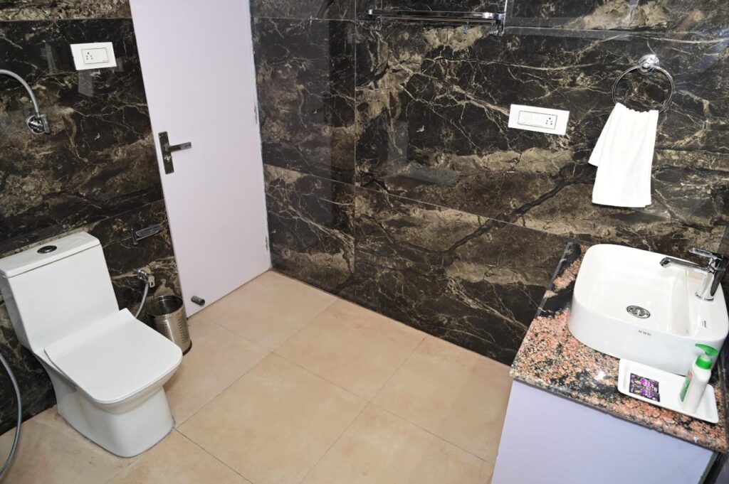 WhatsApp Image 2025-05-09 at 11.51.53